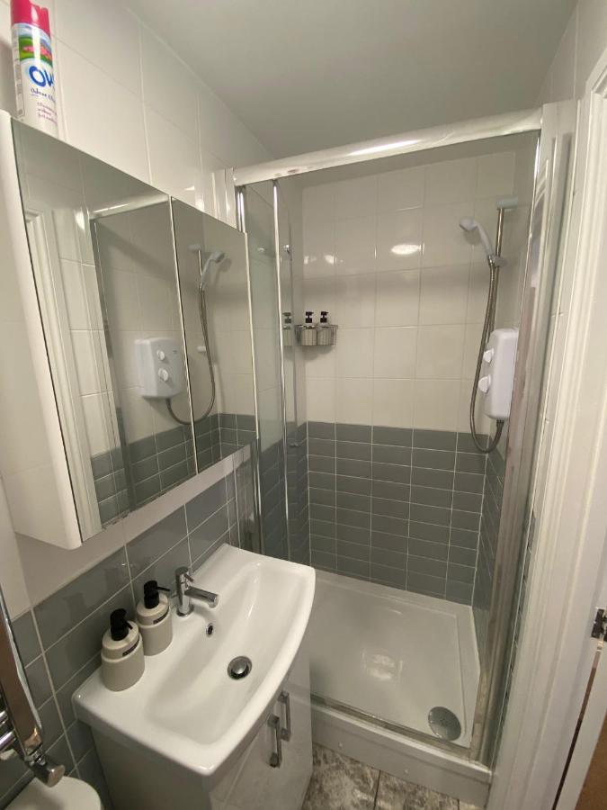 February Bliss Special, Unwind In Style With Our Exclusive Sa Promo, Book Now London Exterior photo